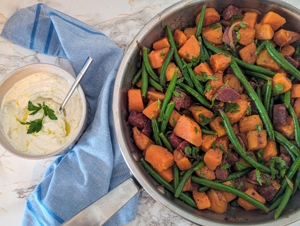 poêlée de patate douce, chorizo et haricots verts